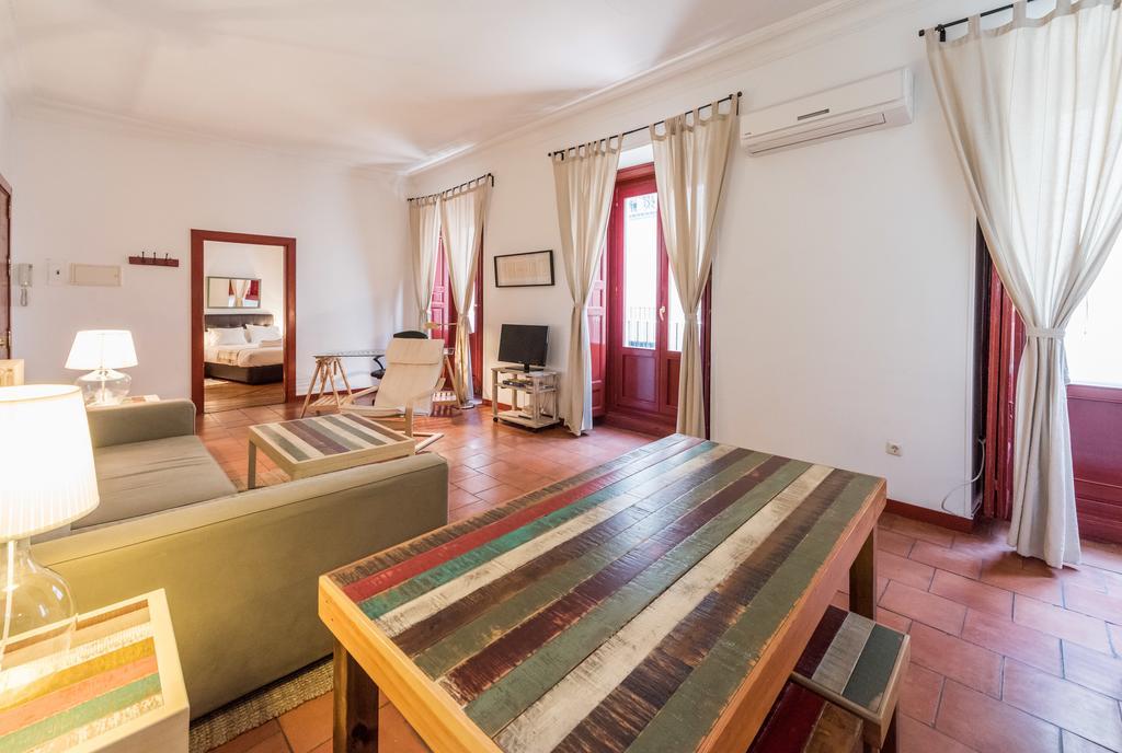 Apartamentos Madrid Centro W Zewnętrze zdjęcie