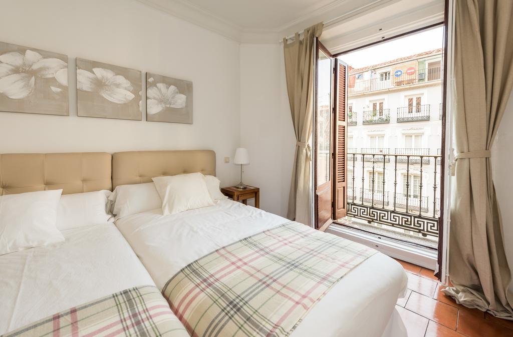 Apartamentos Madrid Centro W Zewnętrze zdjęcie