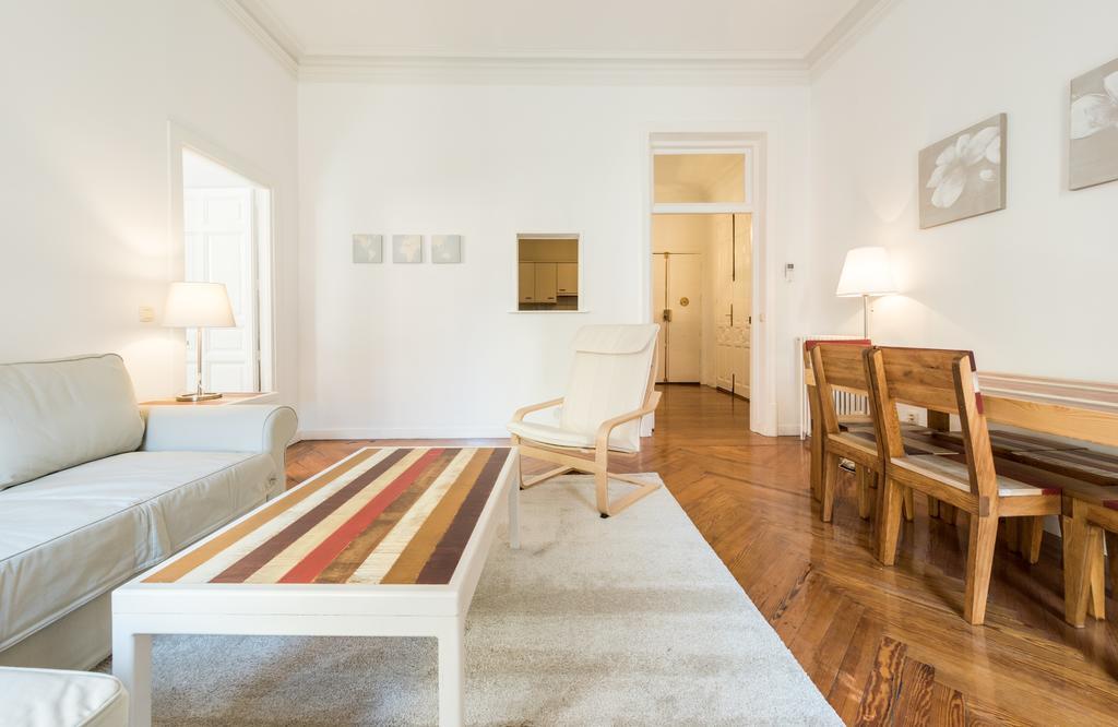 Apartamentos Madrid Centro W Zewnętrze zdjęcie